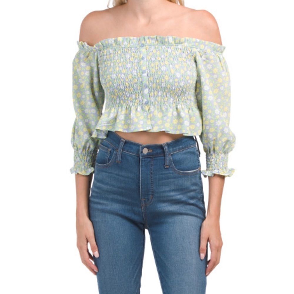 NWOT LOVE TREE Off The Shoulder Button Ditsy Print Top